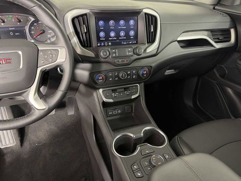 Used 2024 GMC Terrain SLT w/ Tech Package AWD/4WD image 28