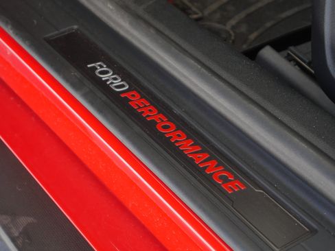 Certified 2021 Ford Mustang Shelby GT500 w/ Technology Package RWD image 8