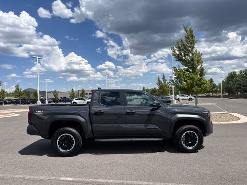 Used 2025 Toyota Tacoma TRD Off-Road w/ TRD Off Road Upgrade Package AWD/4WD image 2