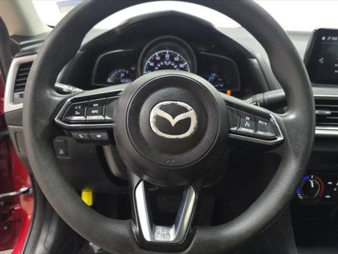 Used 2018 MAZDA MAZDA3 Sport w/ Preferred Equipment Package FWD image 9