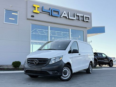 Used 2018 Mercedes-Benz Metris image 1