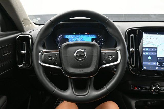 Used 2023 Volvo XC40 B5 Ultimate w/ Protection Package Premier AWD/4WD image 24