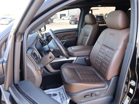Used 2023 Nissan Titan Platinum Reserve w/ Moonroof Package AWD/4WD image 8