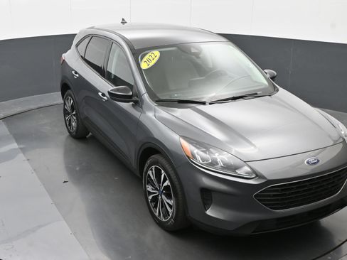 Used 2022 Ford Escape SE w/ SE Sport Appearance Package AWD/4WD image 34