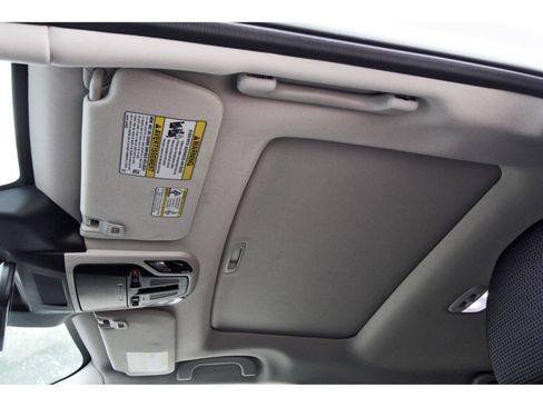 Certified 2025 Subaru Outback Premium w/ Popular Package #1A AWD/4WD image 27