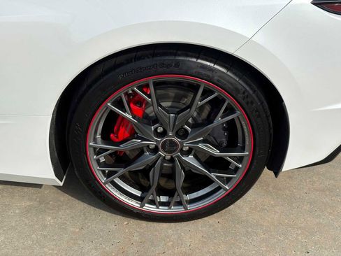 Used 2023 Chevrolet Corvette Stingray Premium Cpe w/ Z51 Performance Package image 9