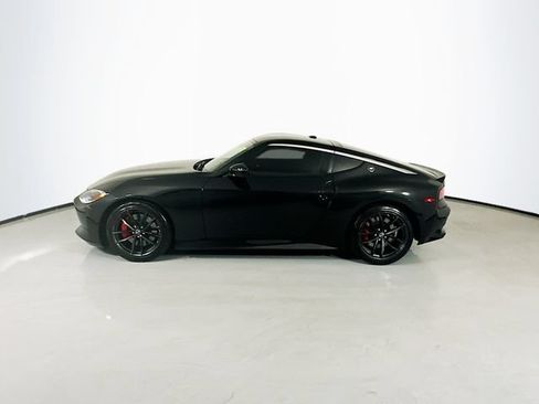 Certified 2025 Nissan Z Performance w/ Floor Mat Package RWD image 6