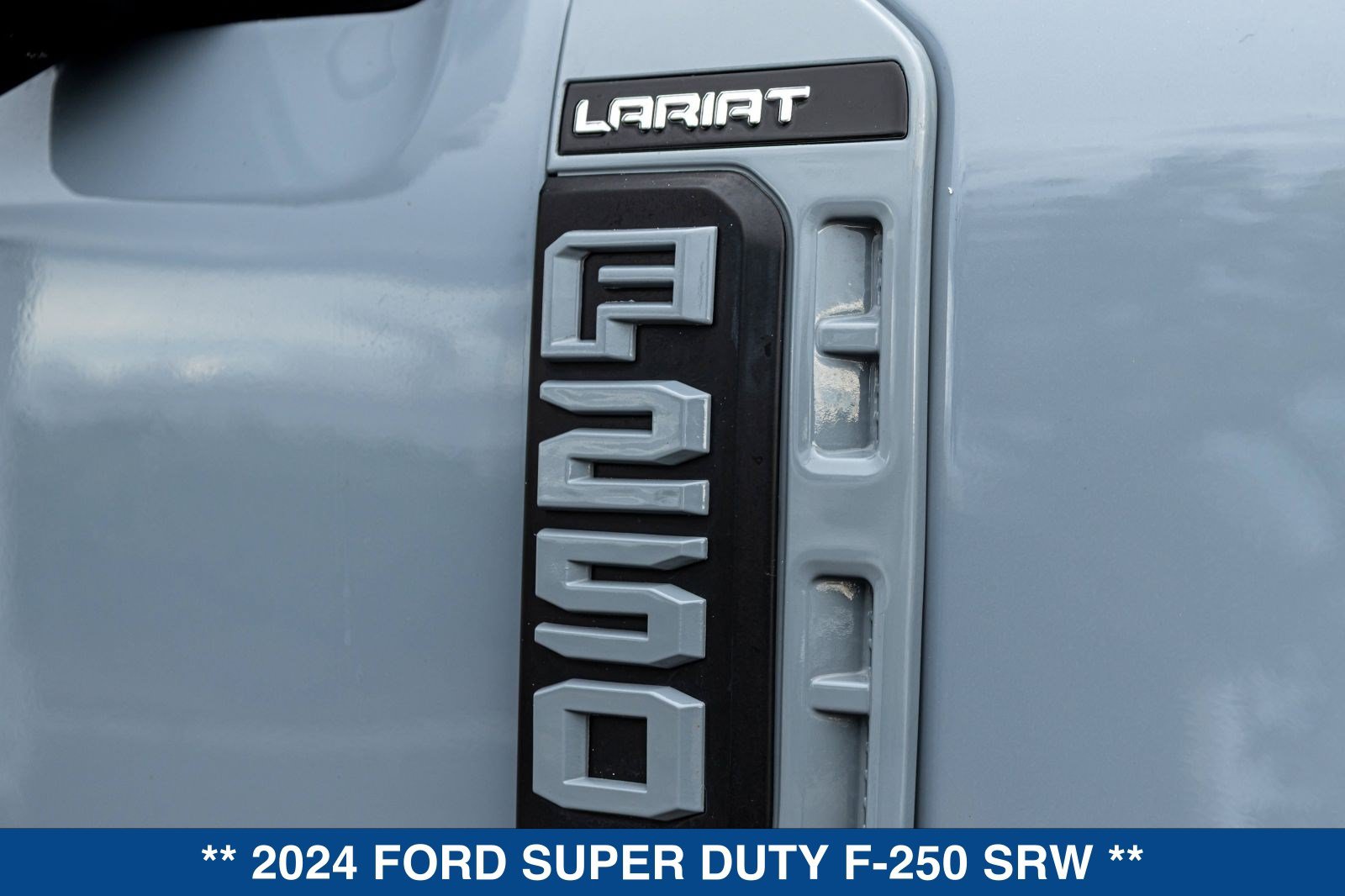Used 2024 Ford F250 Lariat w/ Lariat Ultimate Package AWD/4WD image 18