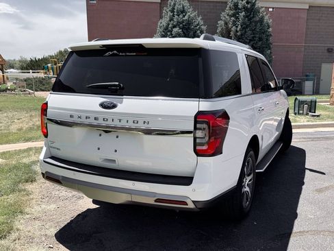 Used 2022 Ford Expedition Limited AWD/4WD image 6