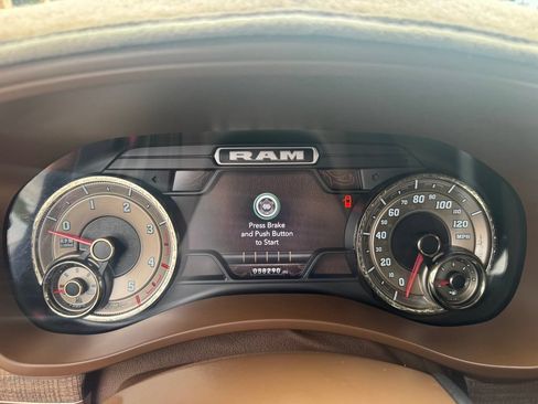 Used 2022 RAM 2500 Limited AWD/4WD image 8