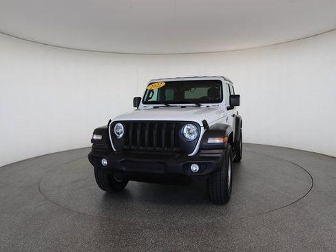 Used 2022 Jeep Wrangler Sport image 32