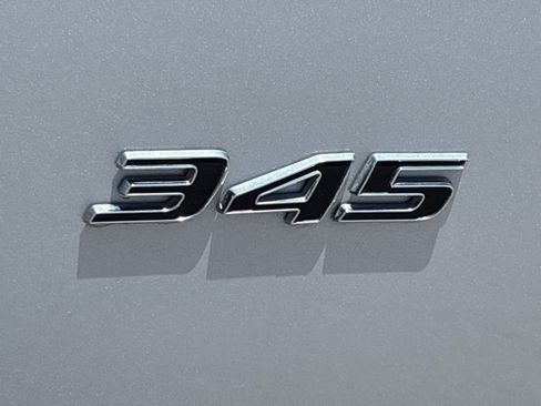 Used 2023 Dodge Challenger R/T RWD image 5