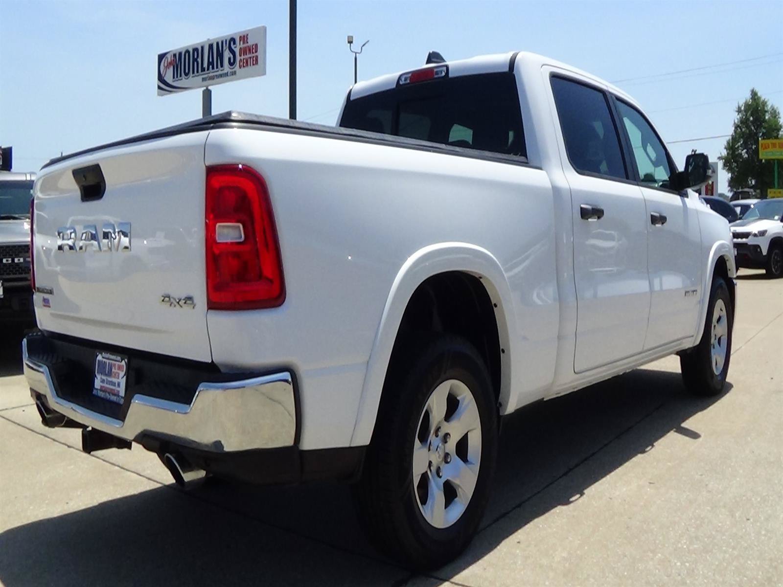 Used 2025 RAM 1500 Big Horn AWD/4WD image 6
