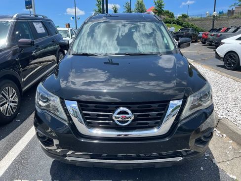 Used 2019 Nissan Pathfinder SV FWD image 1