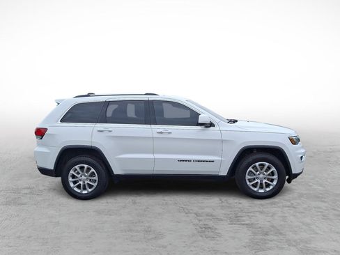 Used 2021 Jeep Grand Cherokee Laredo AWD/4WD image 6
