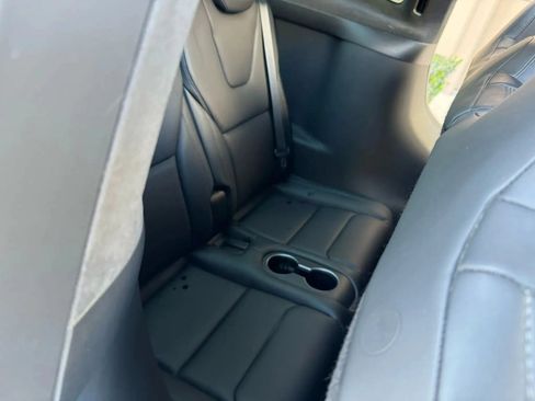 Used 2020 Tesla Model X Long Range AWD/4WD image 18