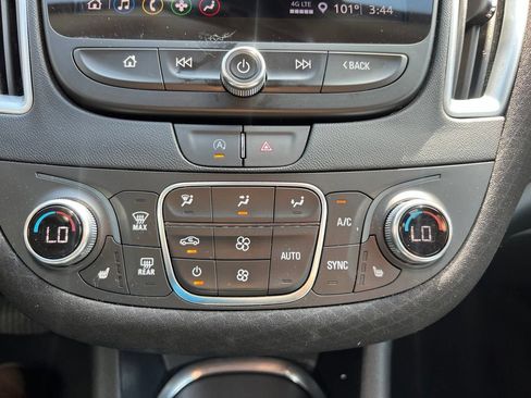 Used 2025 Chevrolet Malibu LT FWD image 20