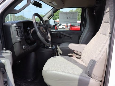 New 2025 Chevrolet Express 2500 w/ Driver Convenience Package RWD image 10