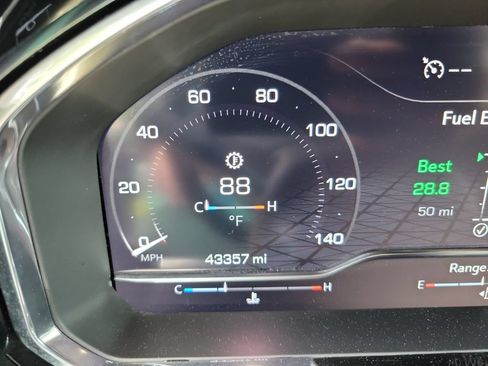 Used 2024 GMC Sierra 1500 SLT AWD/4WD image 23