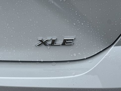 New 2026 Toyota Camry XLE AWD/4WD image 19