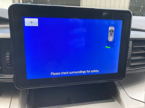 Used 2020 Ford Explorer XLT w/ Comfort Package AWD/4WD image 24