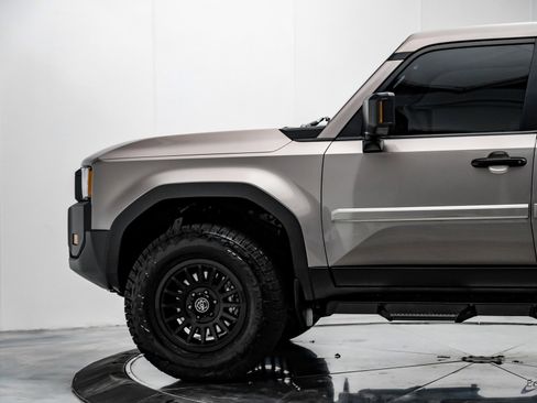 Used 2024 Toyota Land Cruiser image 6