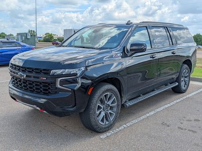 Used 2023 Chevrolet Suburban Z71 w/ Luxury Package