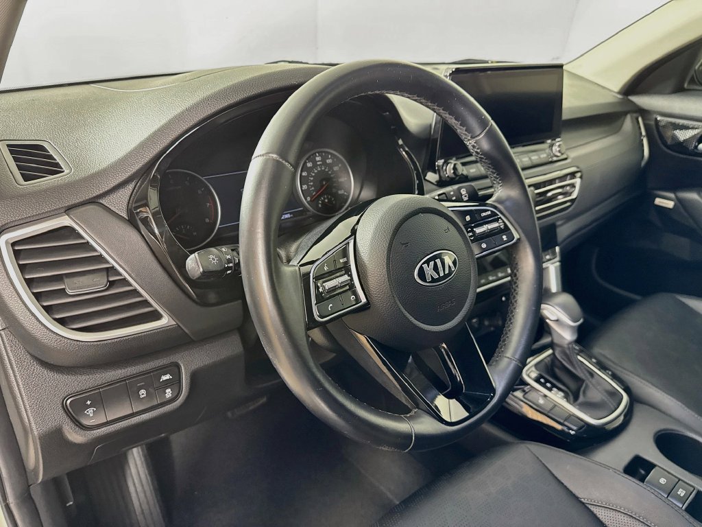 Used 2021 Kia Seltos SX AWD/4WD image 9