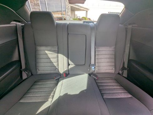 Used 2010 Dodge Challenger R/T RWD image 17