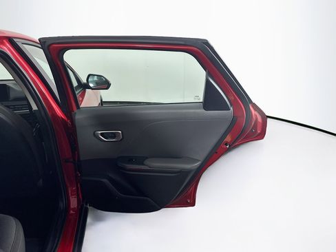 Used 2025 Kia K4 LXS image 31