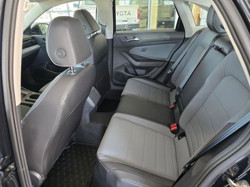 New 2026 Volkswagen Jetta SE FWD image 37