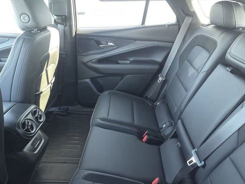 Used 2025 Chevrolet Blazer EV LT AWD/4WD image 6