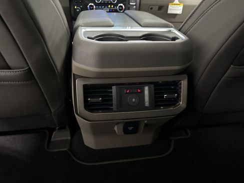 Used 2026 Ford F450 Platinum w/ Platinum Plus Package AWD/4WD image 22