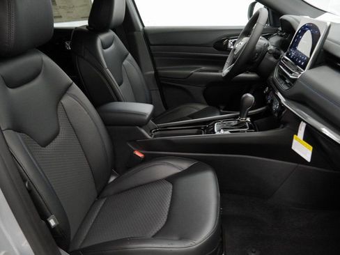 New 2026 Jeep Compass Latitude image 33