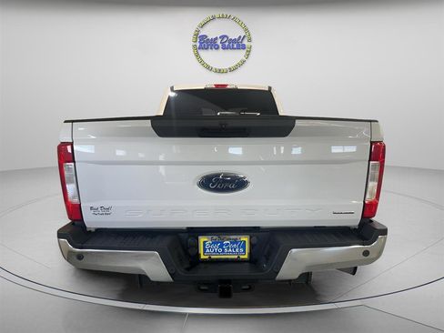 Used 2017 Ford F250 XLT w/ XLT Value Package AWD/4WD image 4