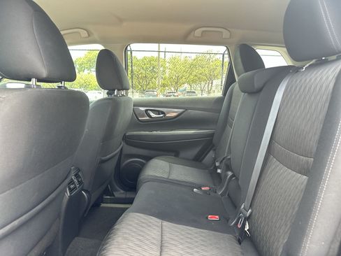 Used 2020 Nissan Rogue S w/ Special Edition Package FWD image 22