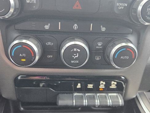 Used 2020 RAM 1500 Big Horn AWD/4WD image 25