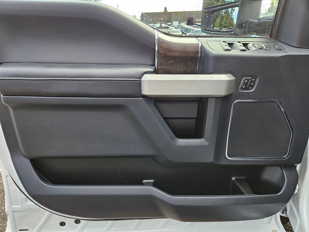 Used 2022 Ford F250 Lariat w/ Lariat Value Package AWD/4WD image 24