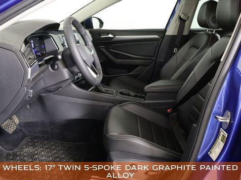 Used 2022 Volkswagen Jetta SE FWD image 18