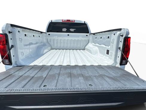 Used 2023 Chevrolet Colorado W/T RWD image 19