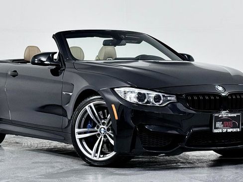 Used 2016 BMW M4 Convertible image 2