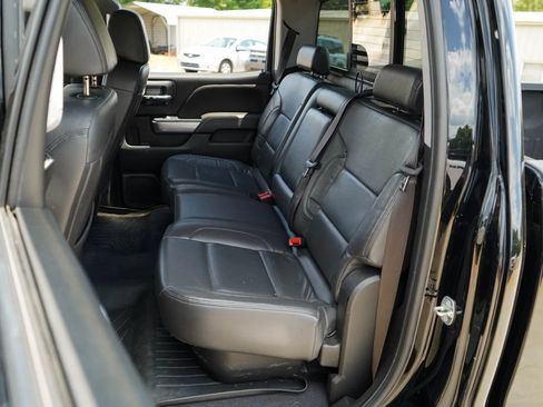 Used 2018 Chevrolet Silverado 1500 LT w/ Texas Edition AWD/4WD image 9