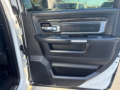 Used 2018 RAM 3500 Laramie Longhorn image 16