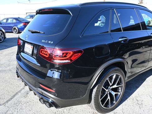 Used 2022 Mercedes-Benz GLC 43 AMG 4MATIC image 18
