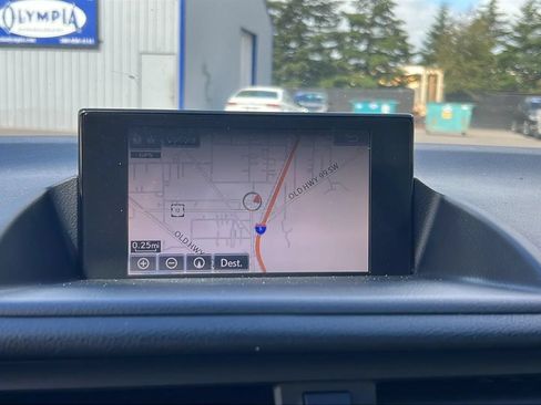 Used 2014 Lexus CT 200h FWD image 26
