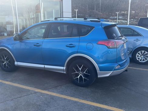 Used 2016 Toyota RAV4 SE image 5