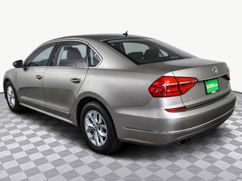 Used 2016 Volkswagen Passat 1.8T S image 6