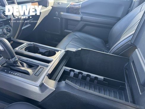 Used 2015 Ford F150 Platinum w/ Equipment Group 701A Luxury image 22