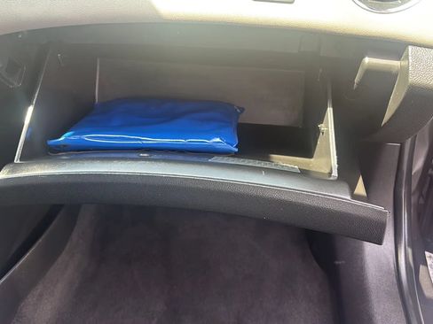 Used 2014 Chevrolet Cruze LS FWD image 18