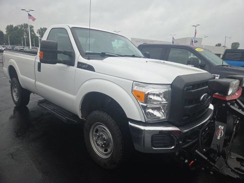 Used 2016 Ford F250 XL w/ Power Equipment Group AWD/4WD image 5